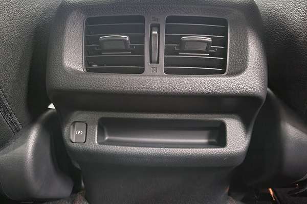 2025 Nissan Navara PRO-4X Warrior D23 4X4