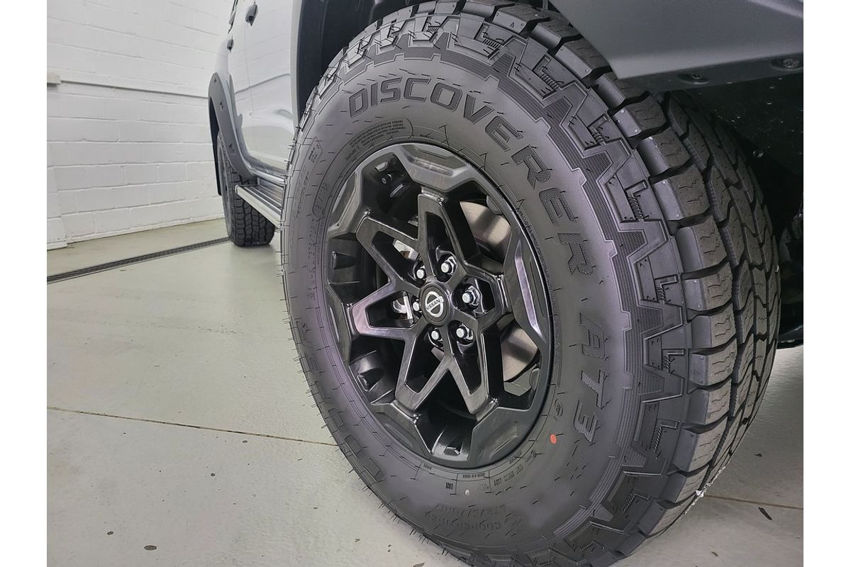 2025 Nissan Navara PRO-4X Warrior D23 4X4