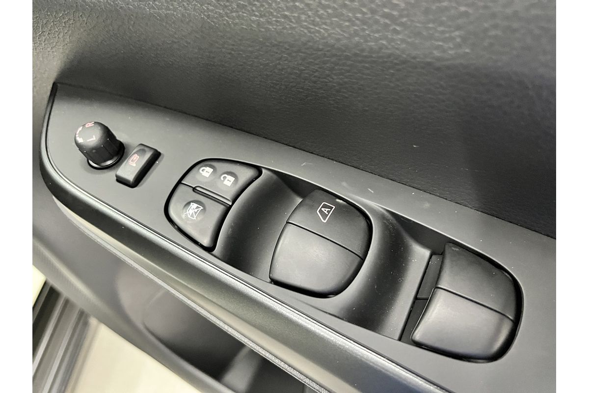 2025 Nissan Navara PRO-4X Warrior D23 4X4