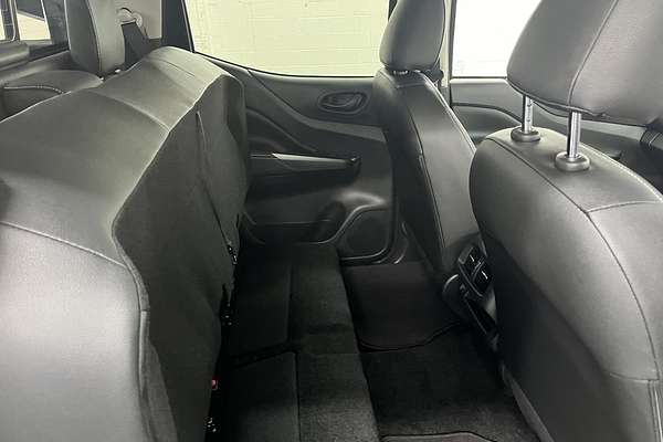 2025 Nissan Navara PRO-4X Warrior D23 4X4
