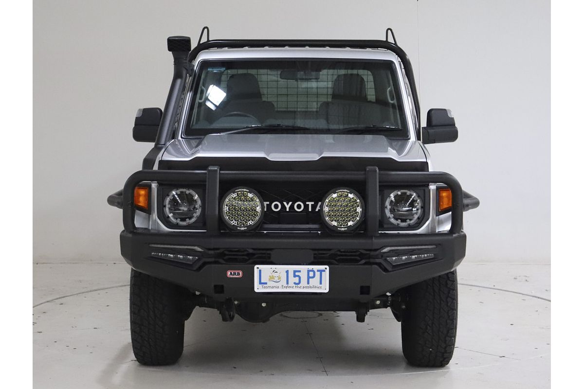 LC Military GXL 4.5L T Diesel Manual Single C/Chassis 7217960 001 LC Military GXL 4.5L T Diesel Manual Single C/Chassis 7217960 001