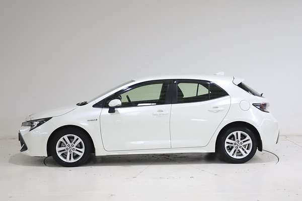 2018 Toyota Corolla Ascent Sport Hybrid ZWE211R