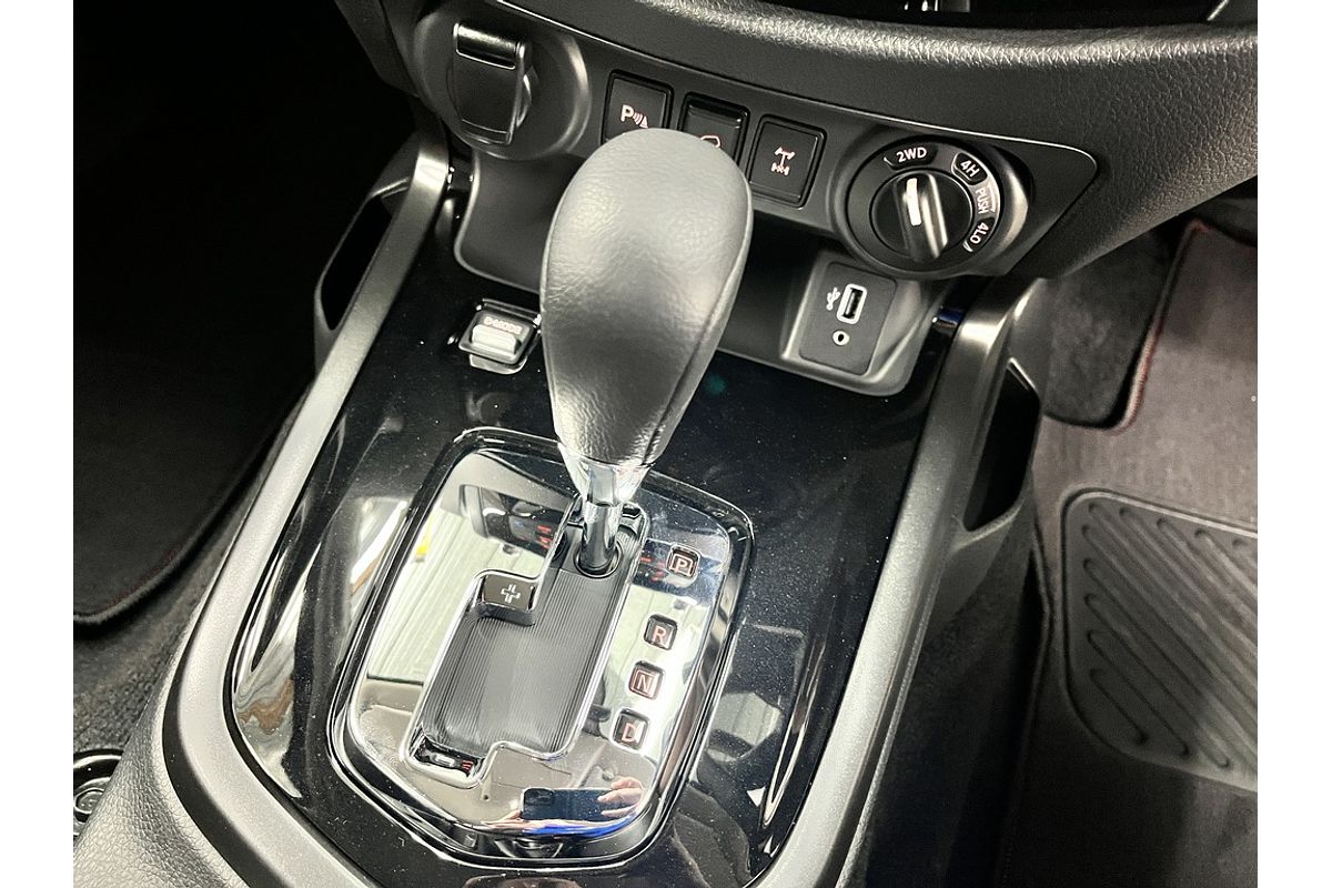 2025 Nissan Navara PRO-4X Warrior D23 4X4