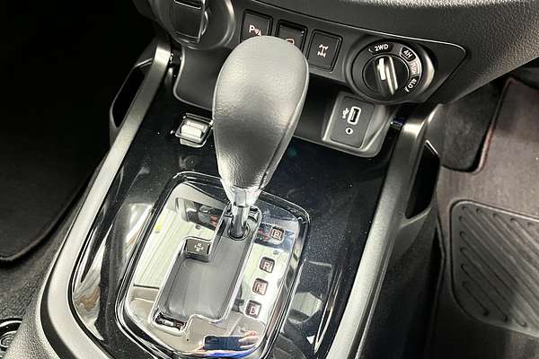 2025 Nissan Navara PRO-4X Warrior D23 4X4