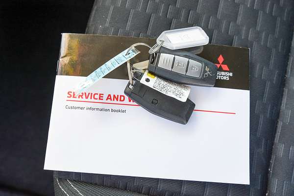 2023 Mitsubishi Triton GLS MV 4X4