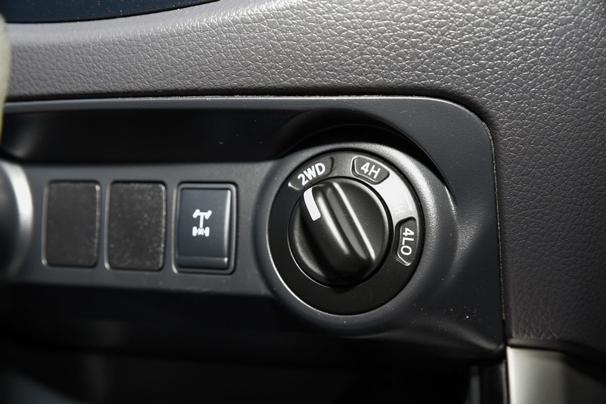 2019 Nissan Navara ST D23 Series 4 4X4