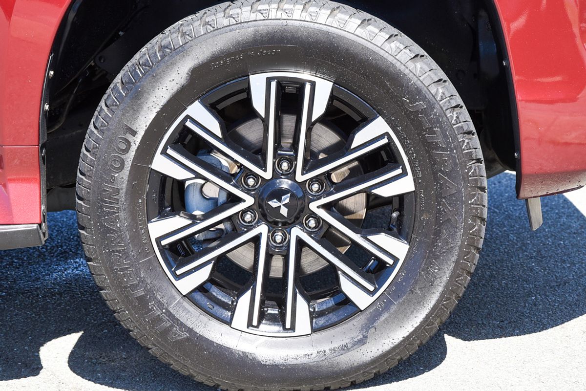 2021 Mitsubishi Pajero Sport GLS QF