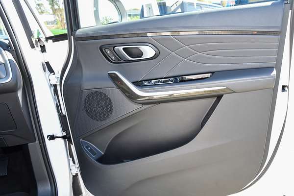 2023 LDV MIFA Executive