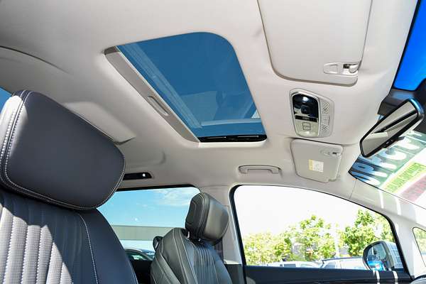 2023 LDV MIFA Executive