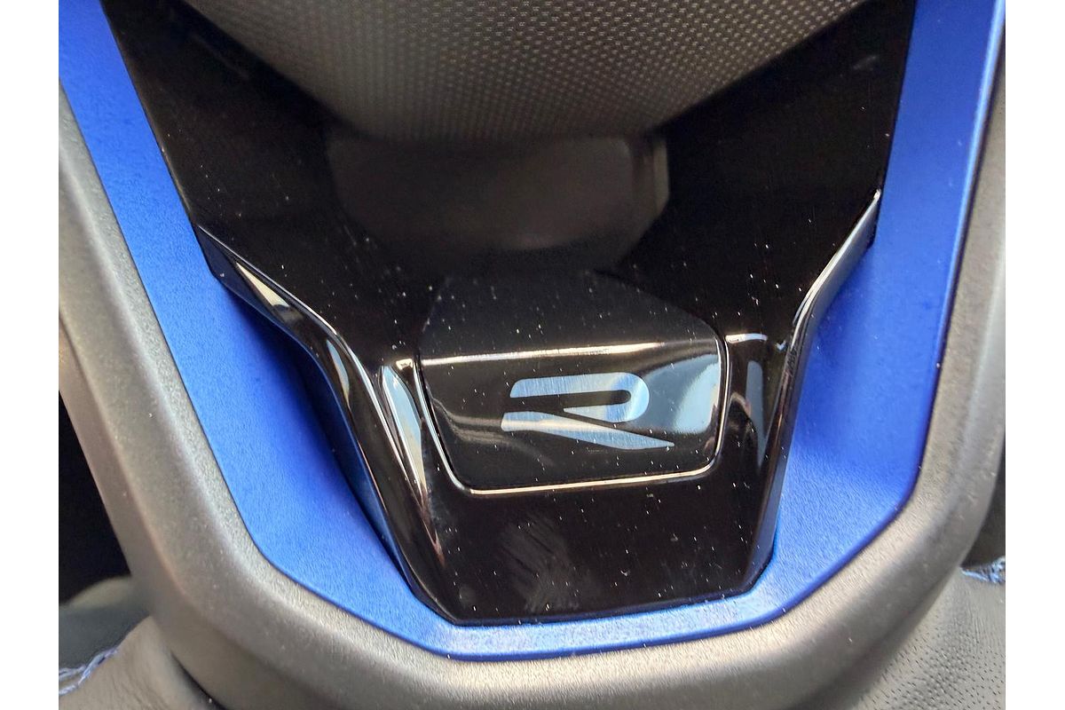 2023 Volkswagen Golf R 8