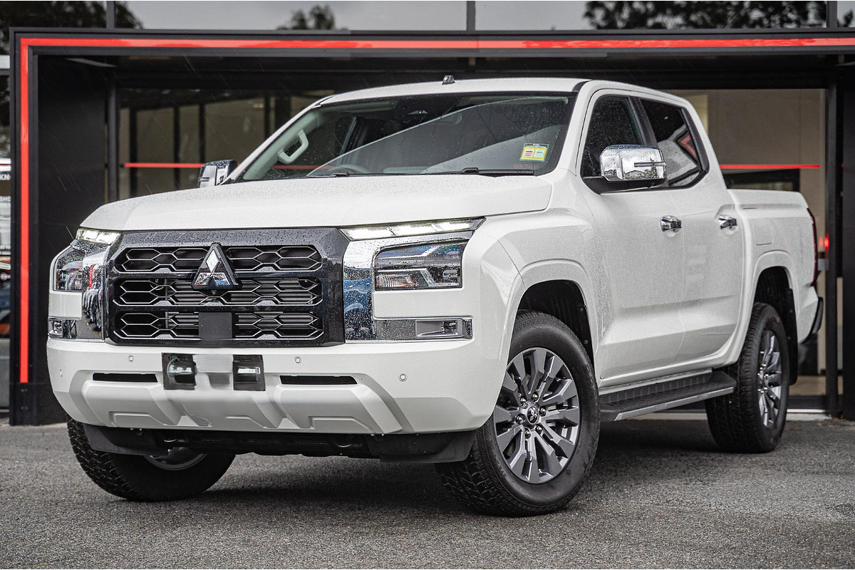 2024 Mitsubishi Triton GLS MV 4X4