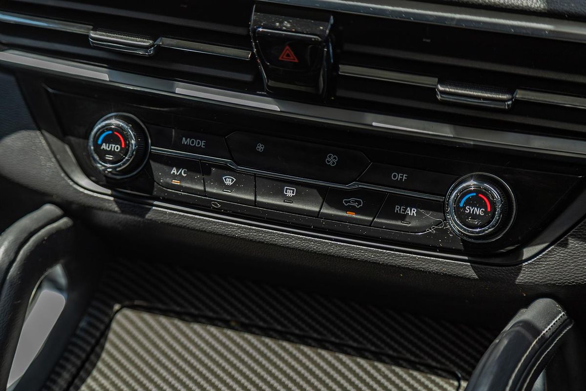 2022 LDV D90 Executive SV9A