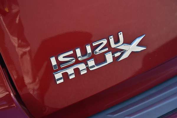 2020 Isuzu MU-X LS-T