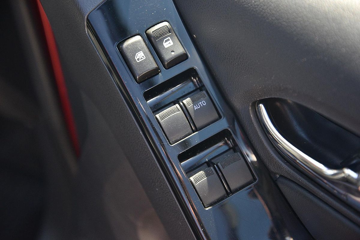 2020 Isuzu MU-X LS-T