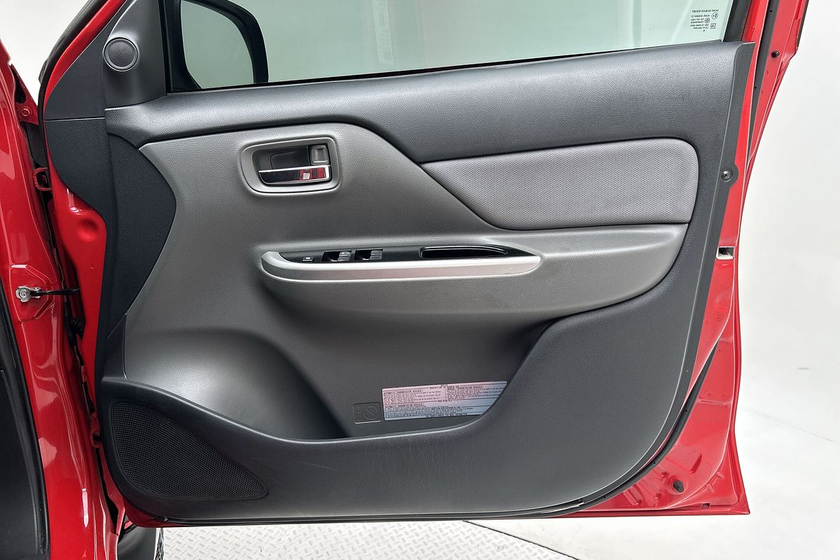 2015 Mitsubishi Triton GLS MQ 4X4