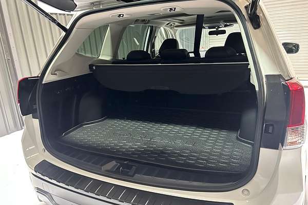 2022 Subaru Forester 2.5i-S S5