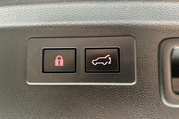 2022 Subaru Forester 2.5i-S S5