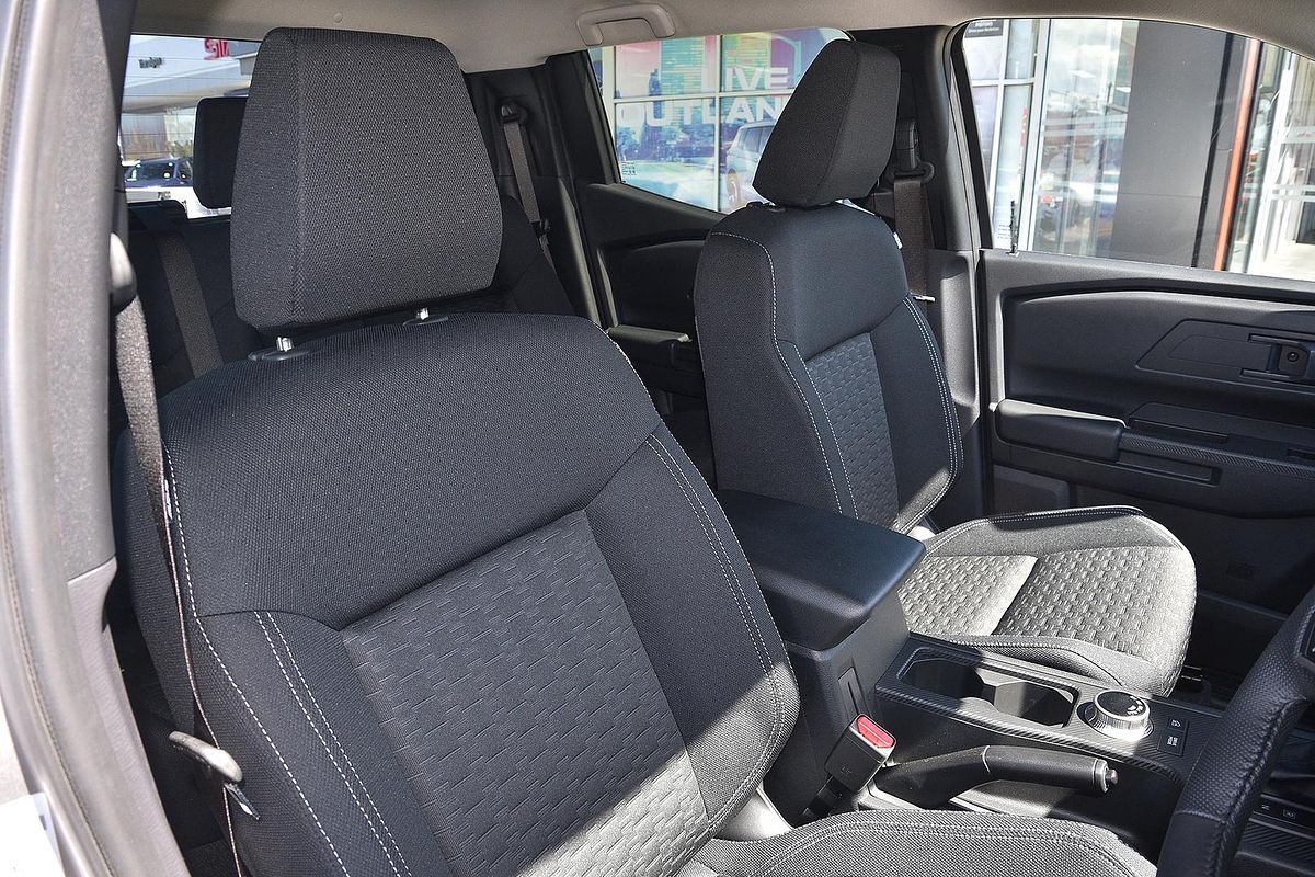 2025 Mitsubishi Triton GLX-R MV 4X4