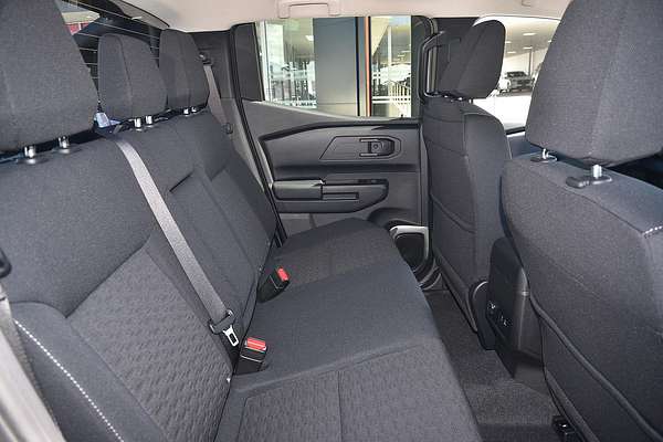 2025 Mitsubishi Triton GLX-R MV 4X4