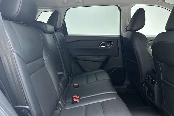 2023 Nissan X-TRAIL ST-L T33