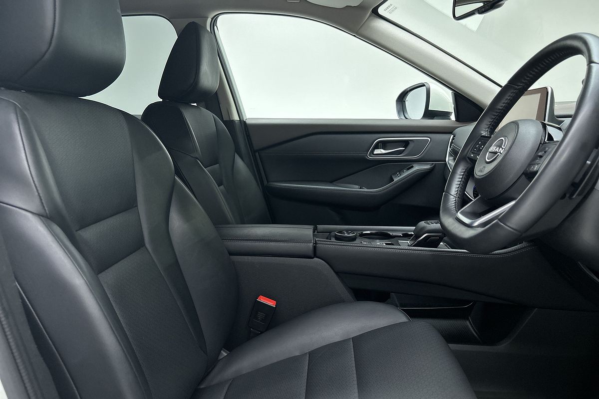 2023 Nissan X-TRAIL ST-L T33