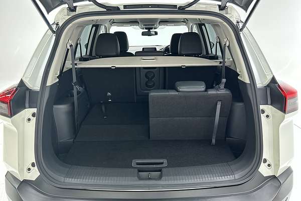 2023 Nissan X-TRAIL ST-L T33