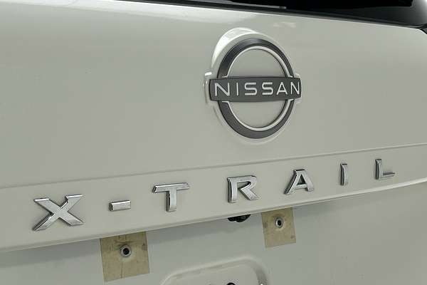 2023 Nissan X-TRAIL ST-L T33