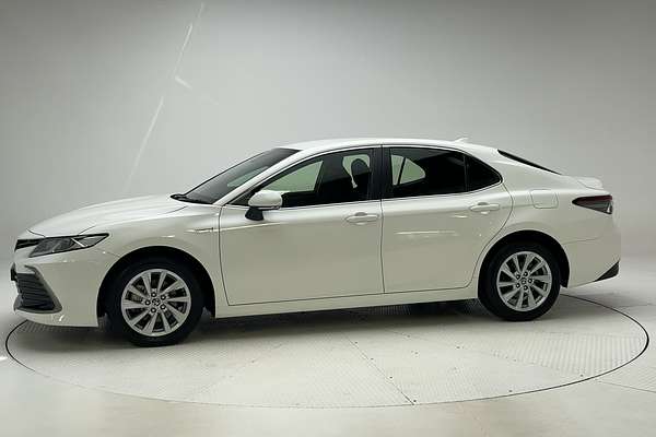 2021 Toyota Camry Ascent AXVH70R