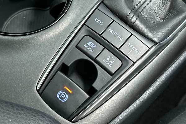 2021 Toyota Camry Ascent AXVH70R