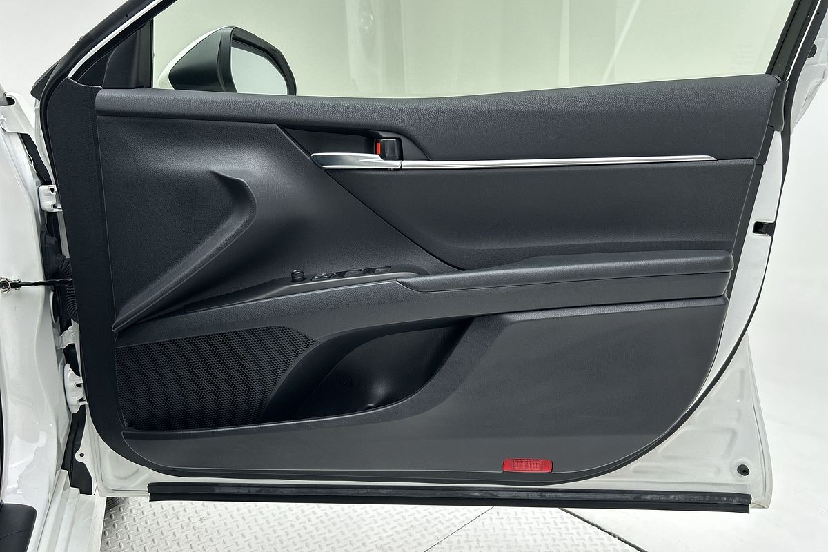 2021 Toyota Camry Ascent AXVH70R