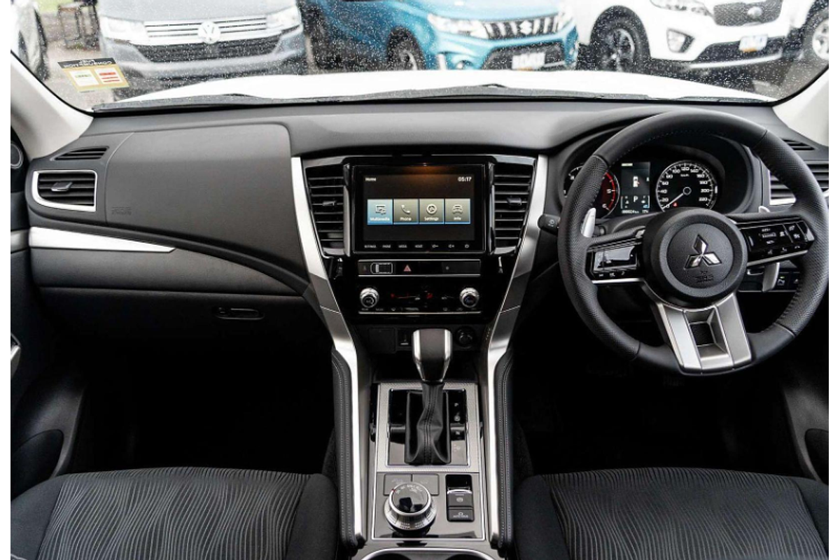 2025 Mitsubishi Pajero Sport GLX QG 4X4