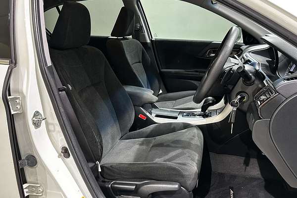 2013 Honda Accord VTi 8th Gen