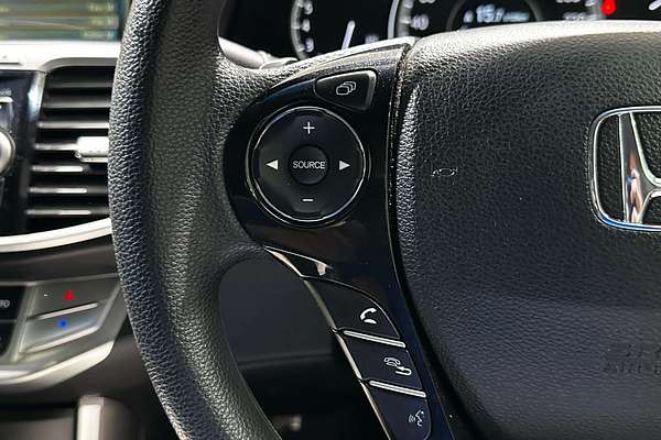 2013 Honda Accord VTi 8th Gen