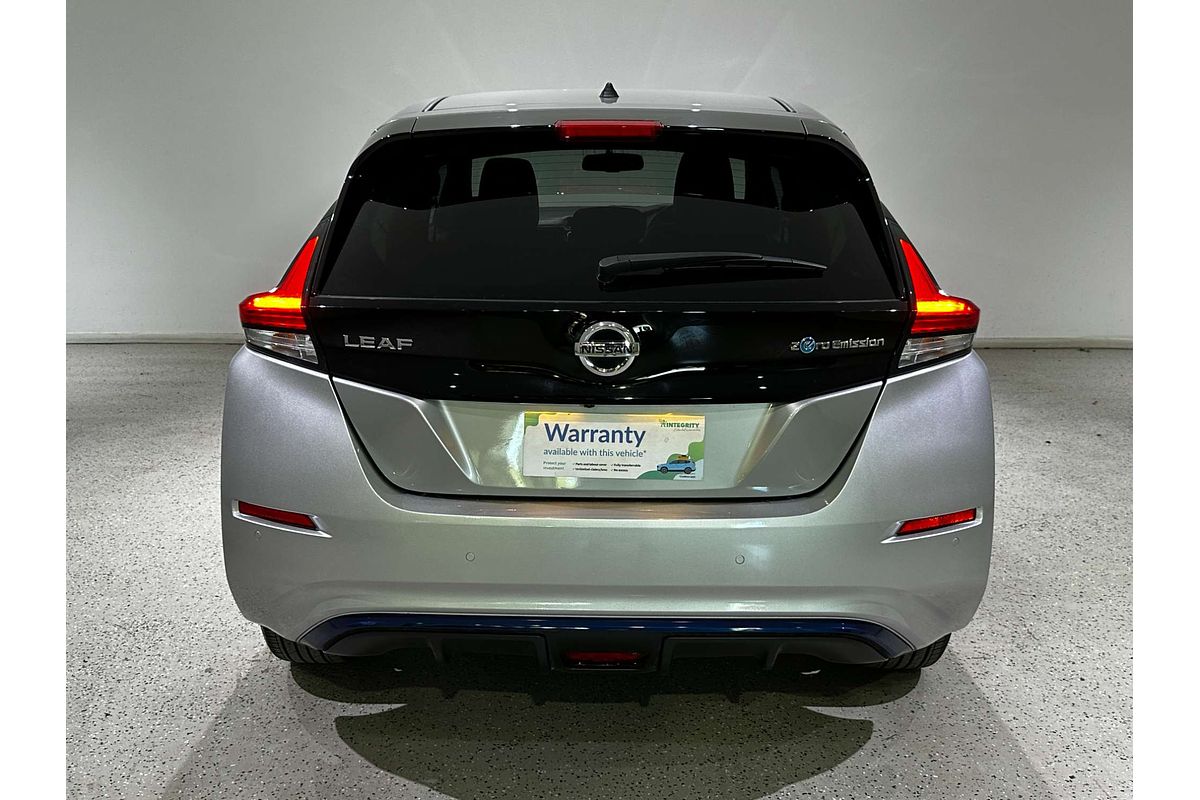 2019 Nissan LEAF  ZE1
