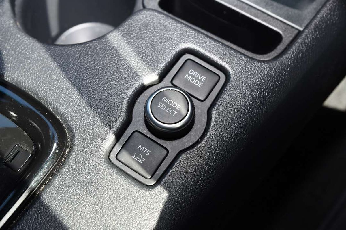 2024 Toyota Hilux Rogue 48V GUN126R 4X4