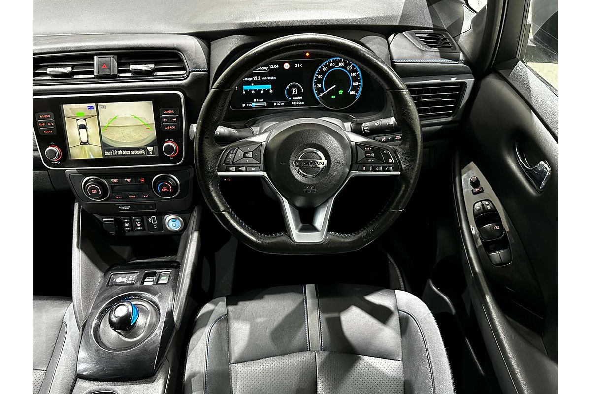 2019 Nissan LEAF  ZE1