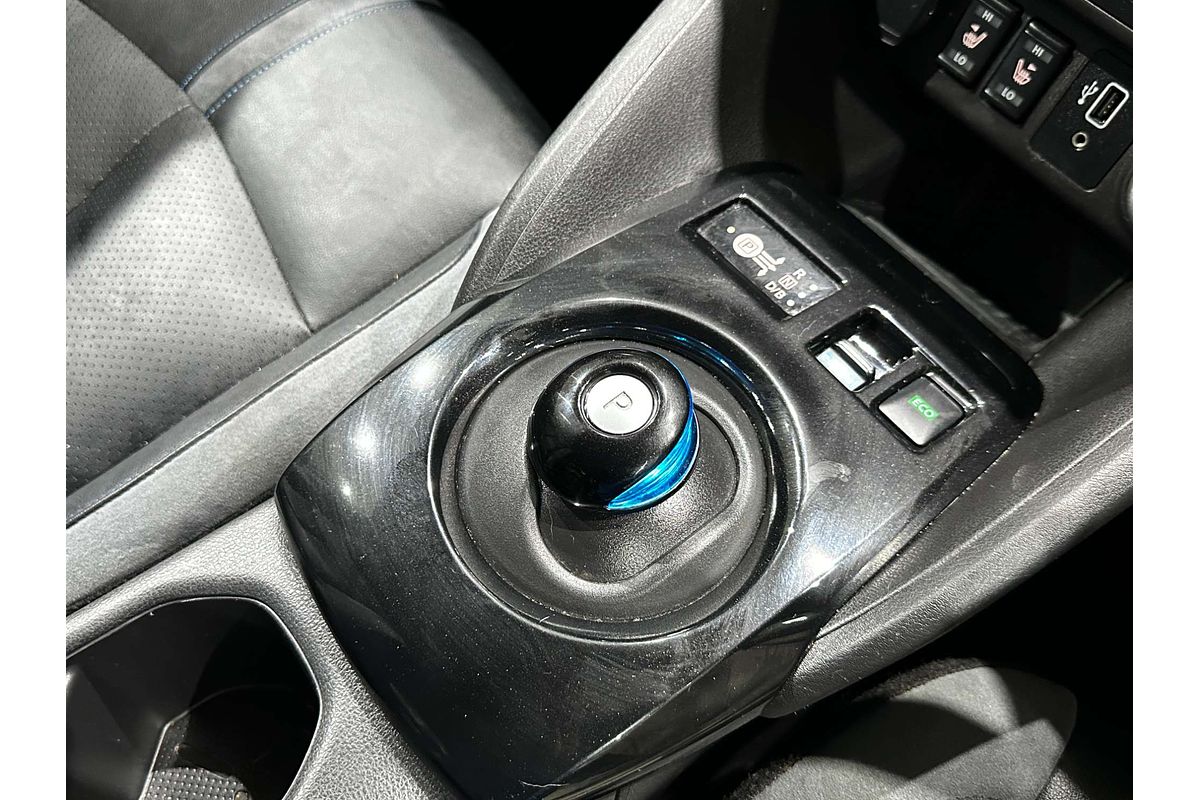 2019 Nissan LEAF  ZE1