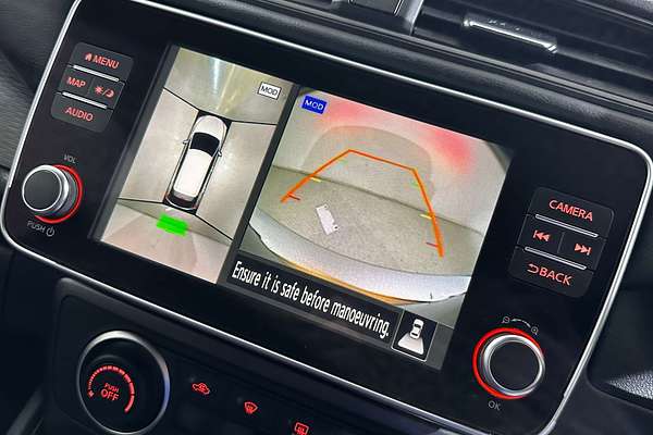 2019 Nissan LEAF  ZE1