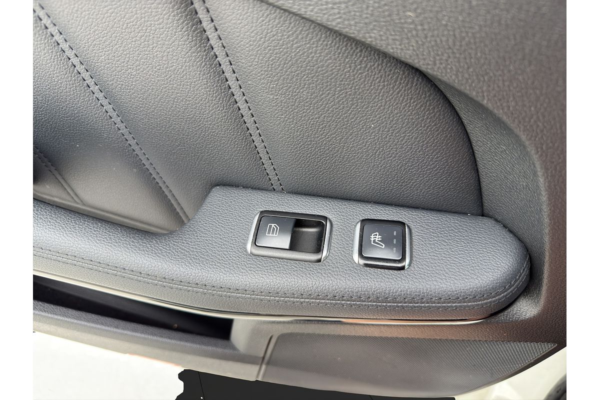 2011 Mercedes-Benz E350 AMG ADVANGARDE