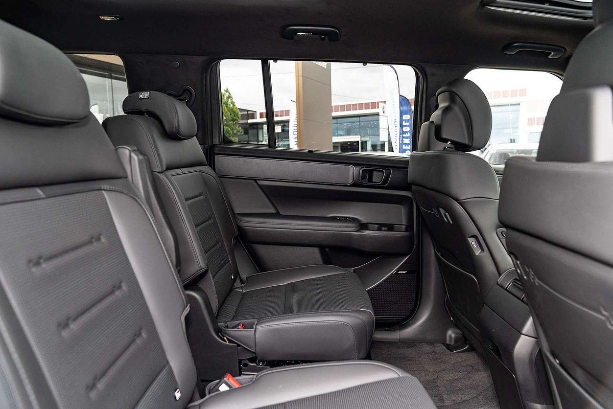 2025 Hyundai Santa Fe Hybrid Calligraphy MX5.V2