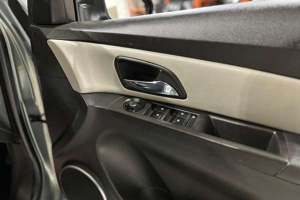 2014 Holden Cruze CDX JH Series II