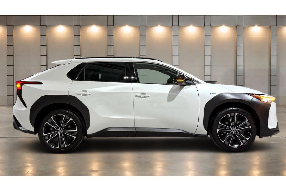 2023 Toyota bZ4X YEAM15R