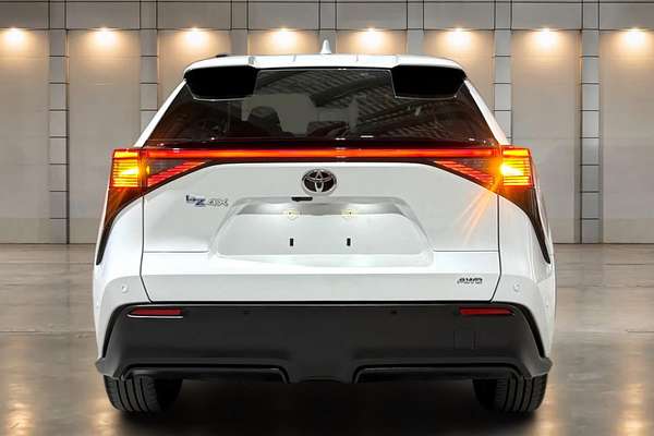 2023 Toyota bZ4X YEAM15R