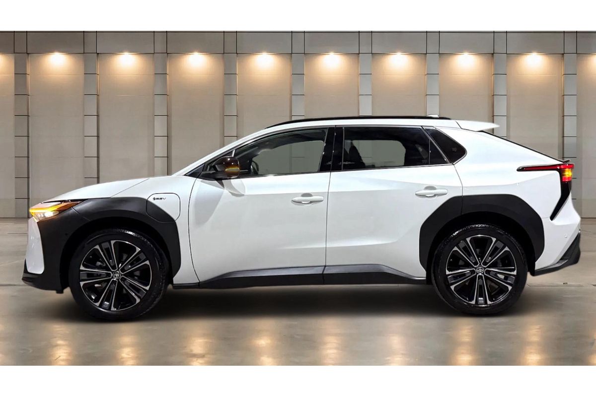 2023 Toyota bZ4X YEAM15R