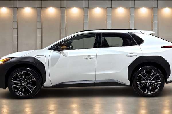 2023 Toyota bZ4X YEAM15R