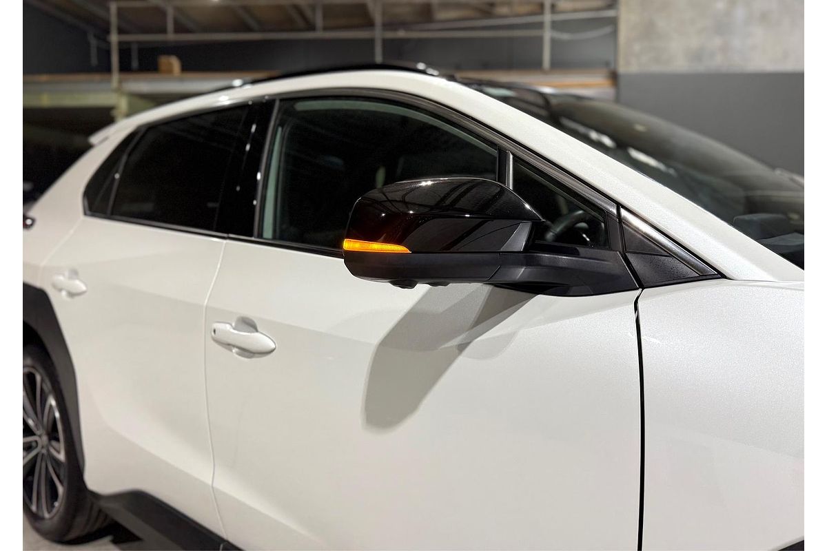 2023 Toyota bZ4X YEAM15R