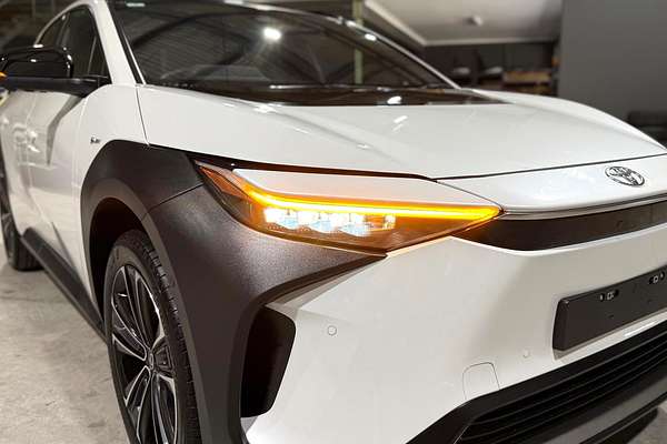 2023 Toyota bZ4X YEAM15R