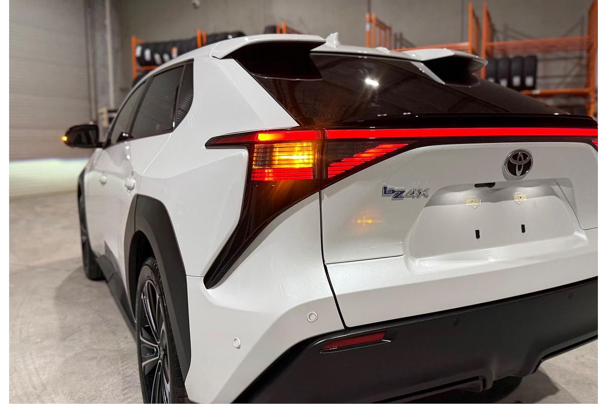 2023 Toyota bZ4X YEAM15R