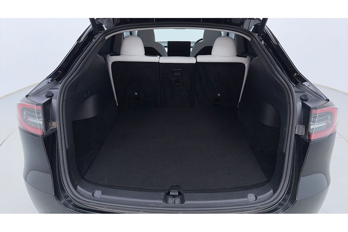 2022 Tesla Model Y Rear-Wheel Drive