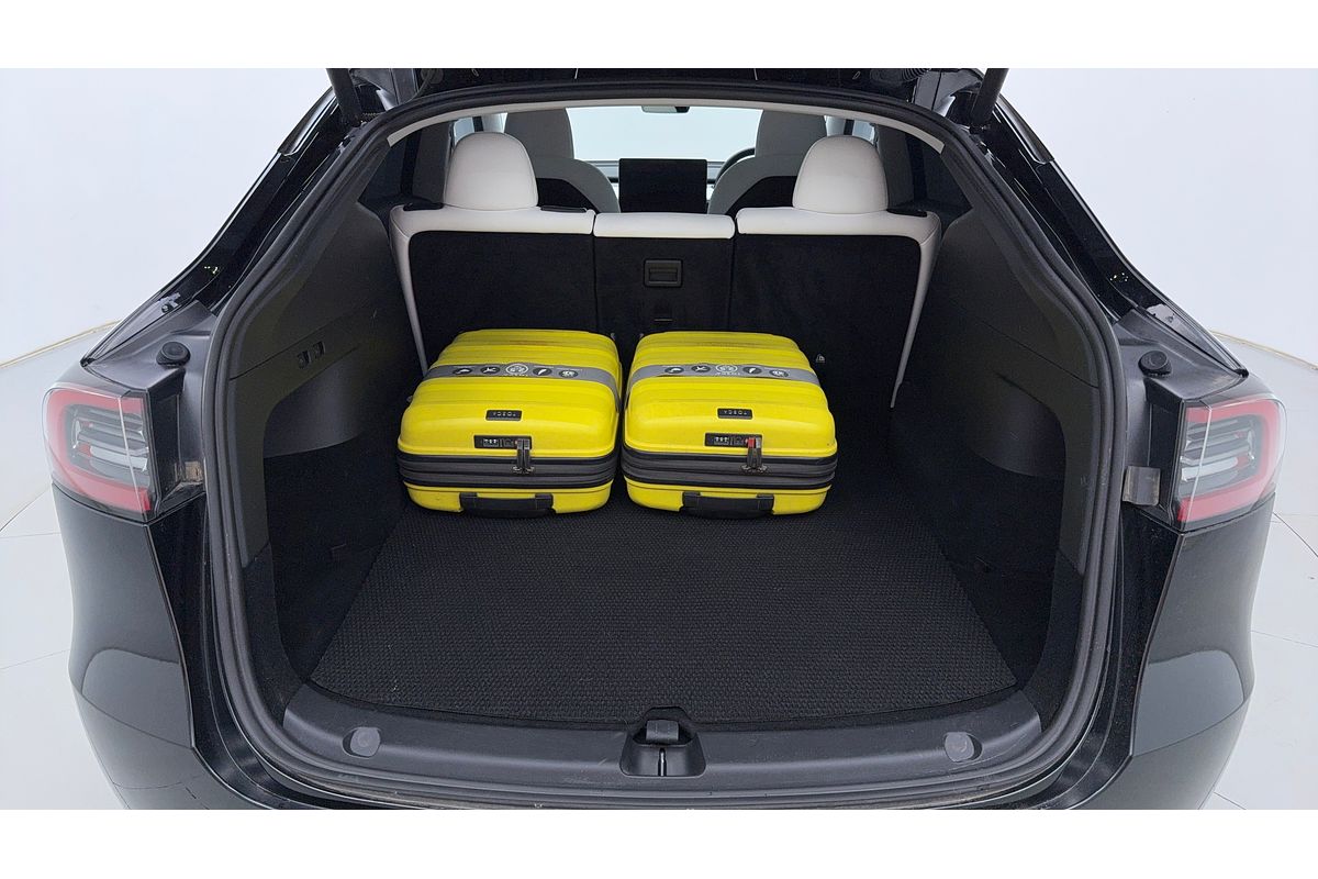 2022 Tesla Model Y Rear-Wheel Drive